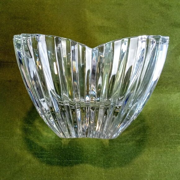 Mikasa Lydia Clear Crystal Tulip Bowl - Picture 2 of 6